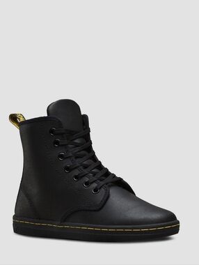DR MARTENS Shoreditch Greasy Women's Combat Boots. Size 7 L. Black Boots.